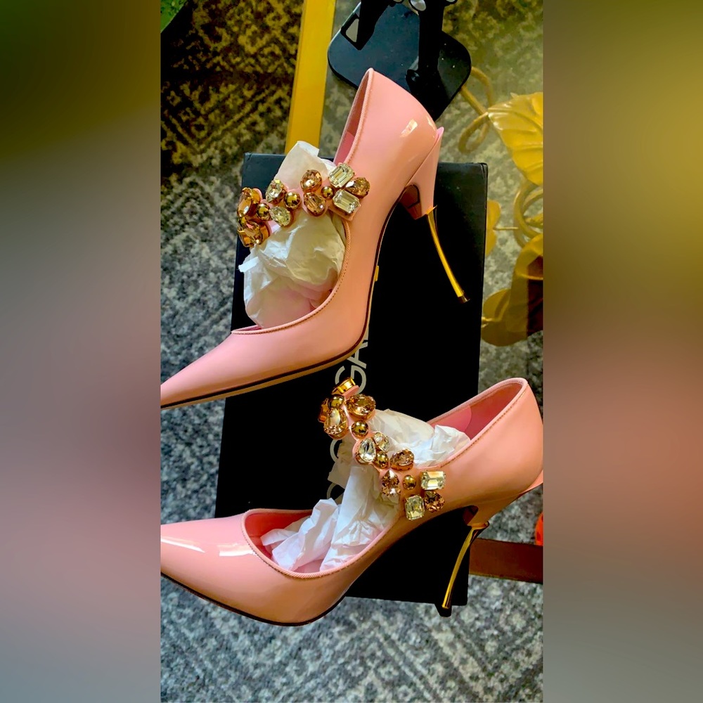 Dolce & Gabbana In Baby Pink
